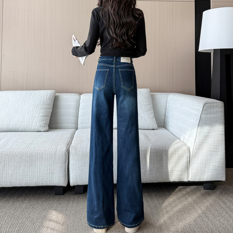 Petite Women's Leather Brand 2025 Autumn and Winter New Style Micro-Flared Washed Loose Jeans