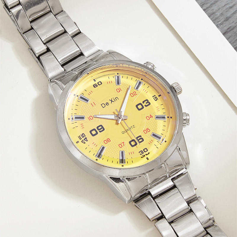 Tendencia de la moda reloj de hombre reloj de cuarzo impermeable estudiante coreano reloj de correa de acero casual reloj de hombre al por mayor