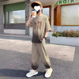 男童夏装渐变运动套装2024新款中大童痞帅男孩T恤长裤运动两件套