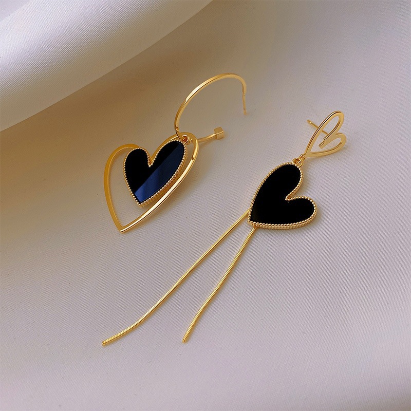 1 Pair Simple Style Heart Shape Alloy Plating Women's Earrings display picture 1