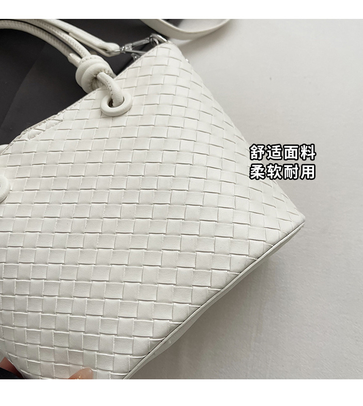 A simple and elegant bucket bag for women, a Korean-style single-shoulder bag for commuting to work in 2025, a new trendy and fashionable crossbody bag Specification drawing