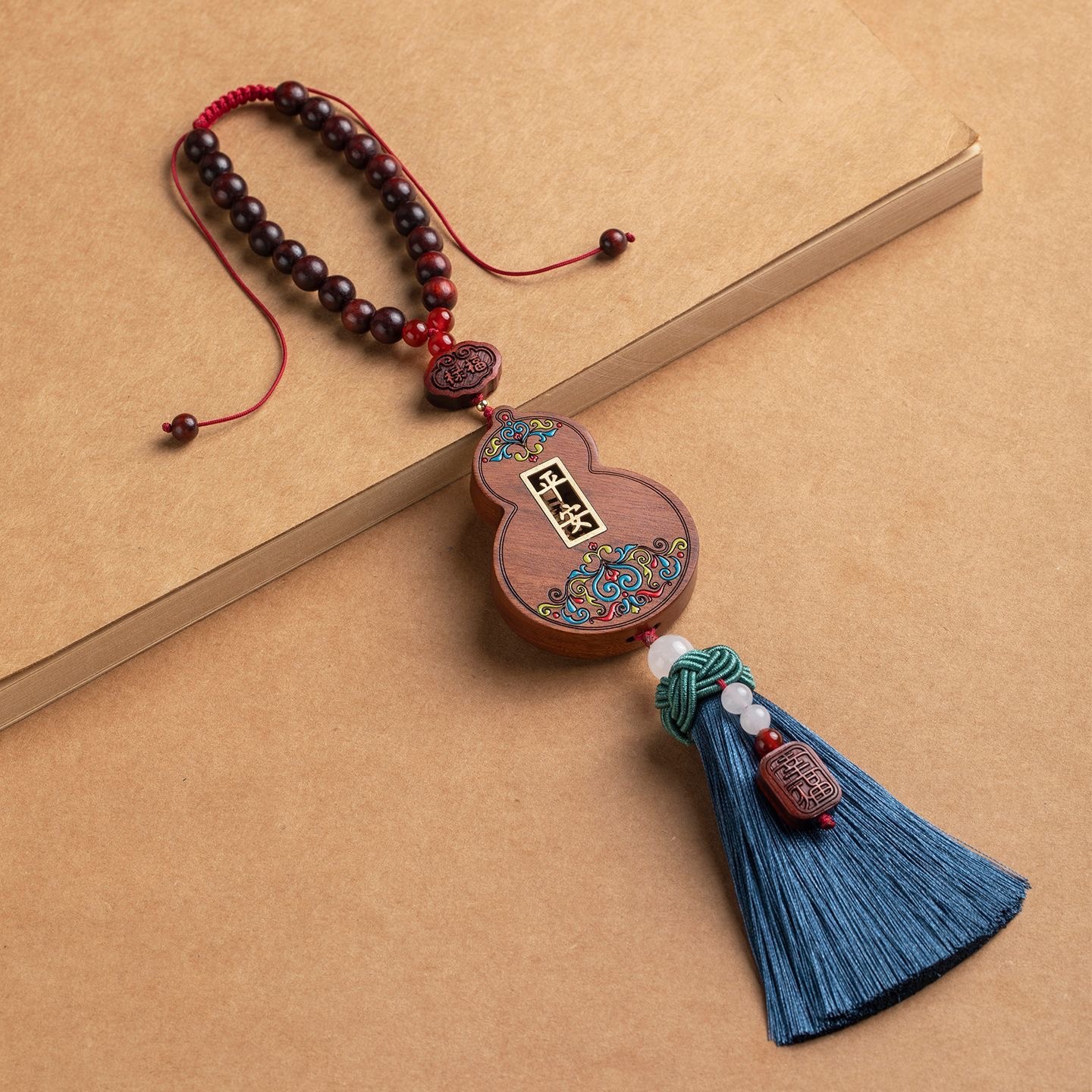 Car Pendant Rearview Mirror Peace and Prosperity Gourd Ornament Interior Sandalwood Pendant High-End Accessory