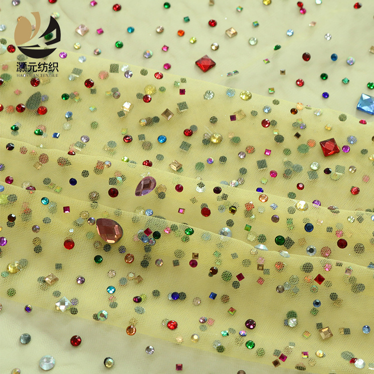 Tamaño irregular de malla de diamante de agua de color caliente malla de perforación de tela de moda de mujer vestido de boda de industria pesada