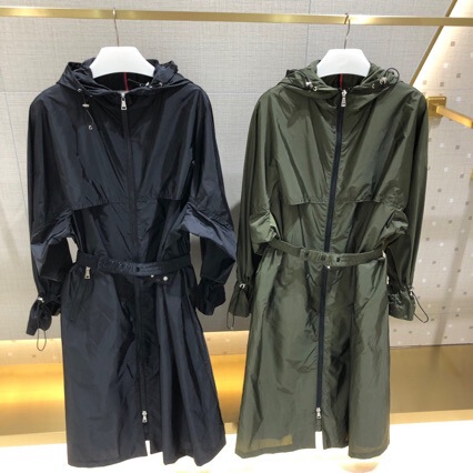 Complete Set of Three Labels, 2025 Early Spring New Korean Style Women's Long Sun-Protective Trench Coat with Belt, Slim Fit, Lightweight Jacket