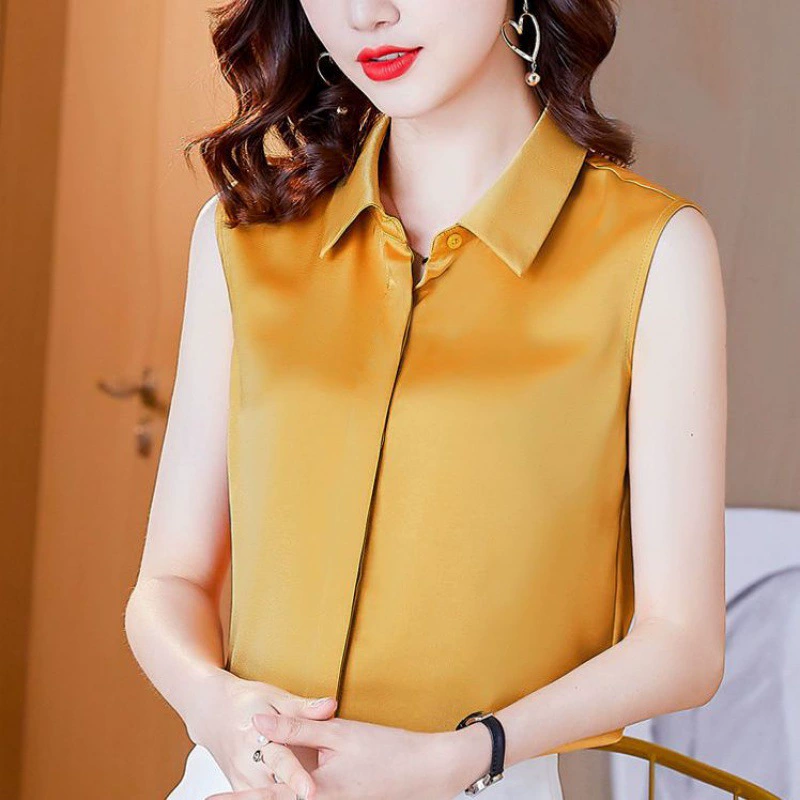 Высококачественная нижняя рубашка 2023 новый летний отворот модный темперамент простой тонкий ацетат атласный без рукавов