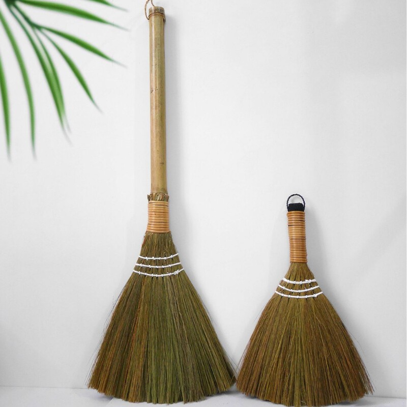 Handmade Straw Broom Cleaning Brush, Tea Table Brush, Tea Tray Brush, Small Broom, Desktop Straw Broom for Home Use Handmade Straw Broom Cleaning Brush, Tea Table Brush, Tea Tray Brush, Small Broom, Desktop Straw Broom for Home Use