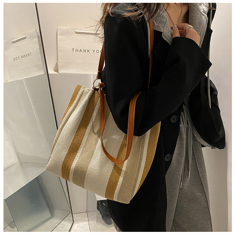 202g Weight Polyester Lining Material Zipper Closure Type Single Shoulder Strap Strap Type Tote Bag Bags Type Casual Occasion Canvas Material Solid Color Pattern All Seasons Season Women's Gender Streetwear Style Square Shape White, Black Color Small Size Small Canvas Streetwear Tote Bag 10