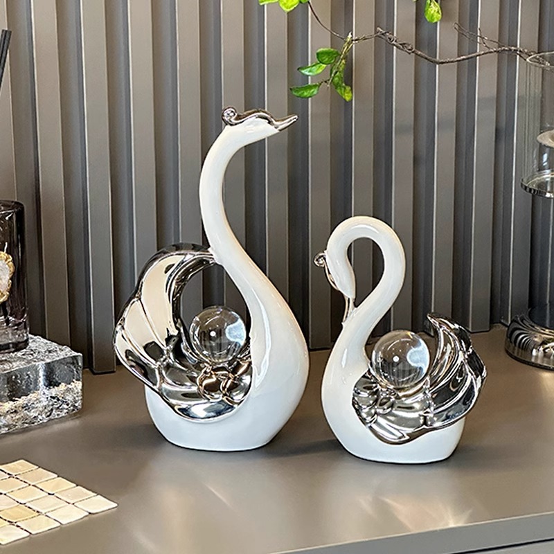 El alto valor facial de la bola de cristal pareja cisne adornos modernos de lujo porche de la sala de estar decoración del gabinete de televisión