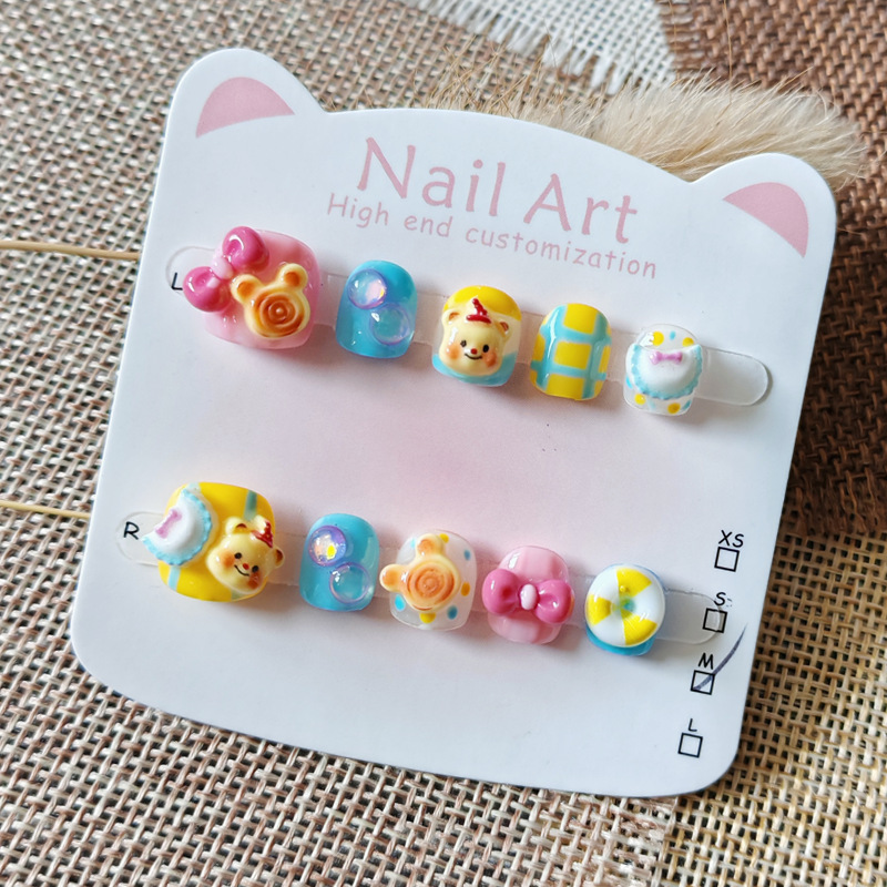 Cartoon Bear Kidsren's Manicure Handmade 3-6-10 Year Old Students Anti-Biting Nail Patch Removable Wearable Nail Cartoon Bear Kidsren's Manicure Handmade 3-6-10 Year Old Students Anti-Biting Nail Patch Removable Wearable Nail