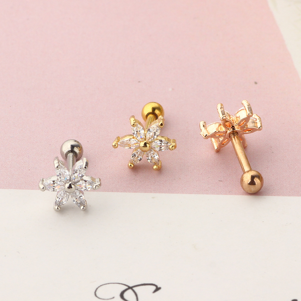 16G labret stud size and finish detail