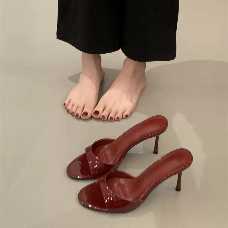 高跟鞋25夏新款尖头露趾细跟一字带拖鞋外穿时尚百搭显白红色凉鞋