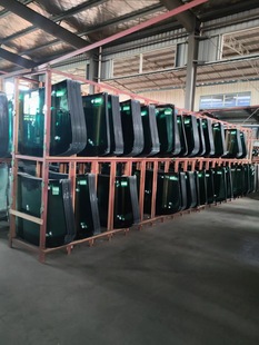 Hunan Warehouse Maite Glass Factory Specializes in Production of Various Medium and High-grade Car Front Gears, Rear Gears, Skylight, Door Glasses