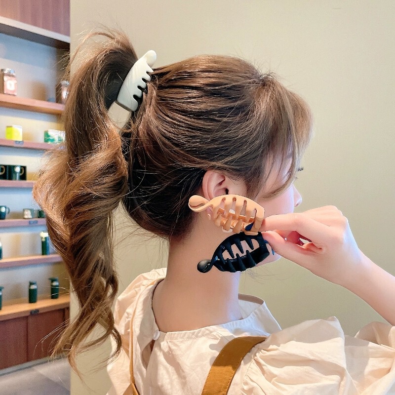 高馬尾ねじりバナナクリップ縦クリップ馬尾ヘアクリップ夏のトランペット髪量少女後頭部頭頂ヘアピン|undefined