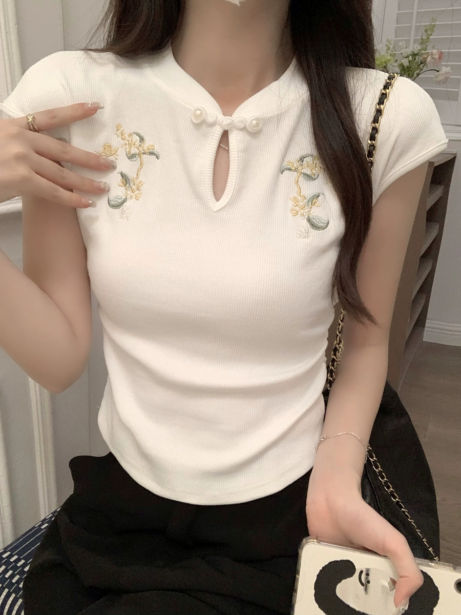 Новая женская футболка с короткими рукавами в китайском стиле в национальном стиле, новинка лета 2025 года, короткий тонкий топ с вышивкой для маленьких людей