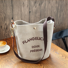 ����Ů�� ����ͬ���n��ins�L���s��ĸ����ˮͰ���������μ�б���