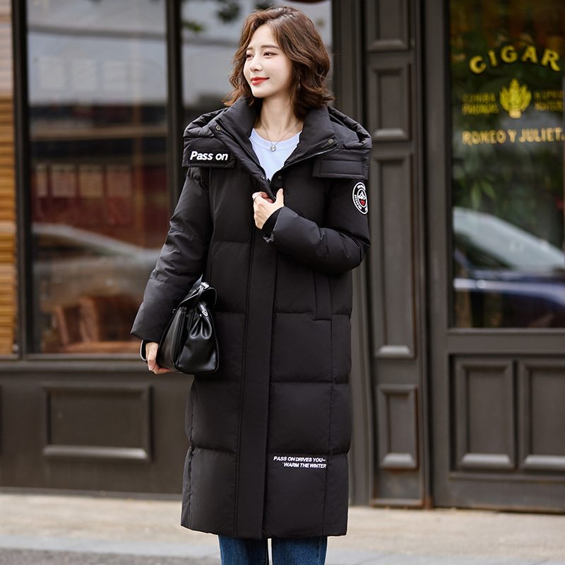 검은색