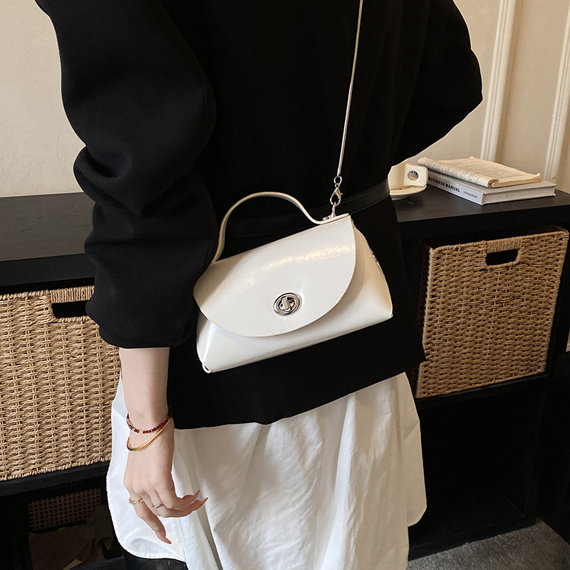 Bolsa de moda coreana para mujeres 2026 nuevo retro sensación cotidiana de viaje bolso portátil de diseño bolso casual image 5