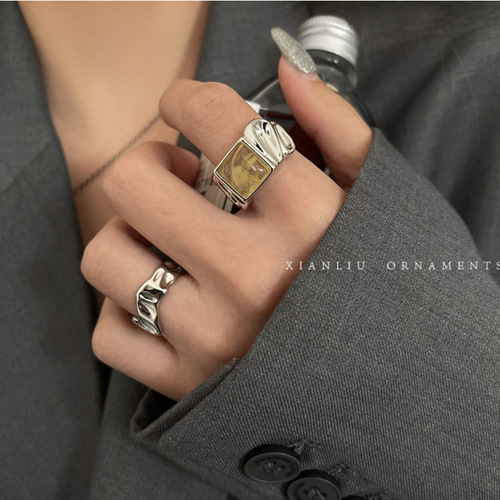 All-match Irregular Twisted Wire Cubic Sugar Ring for Women, Niche Fashionable and Unique Ring, Simple Open-End Adjustable Ring for the Index Finger