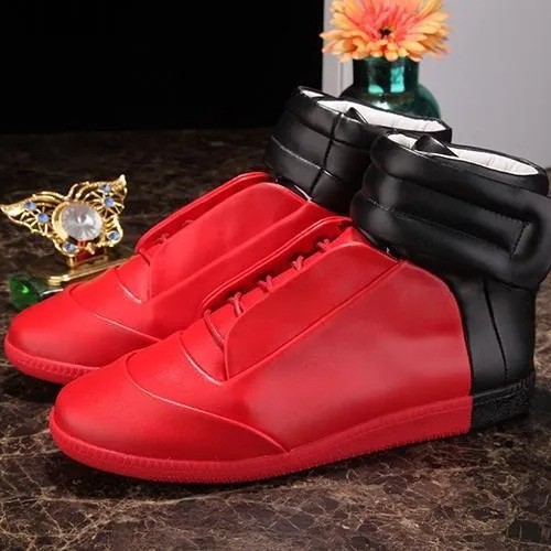 Zapatillas Estilo Alemán de Caña Alta en Cuero, para Hombre y Mujer | Comodidad Diaria