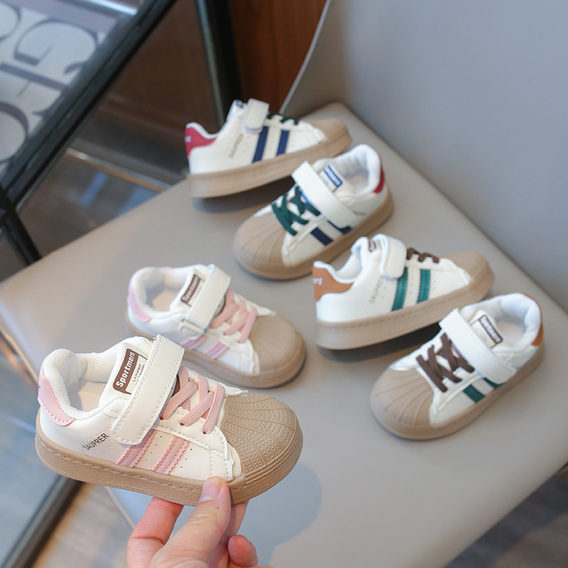 Zapatos infantiles zapatos deportivos para bebés de hombres y mujeres zapatos casuales con conchas antideslizantes suaves zapatos blancos pequeños zapatos