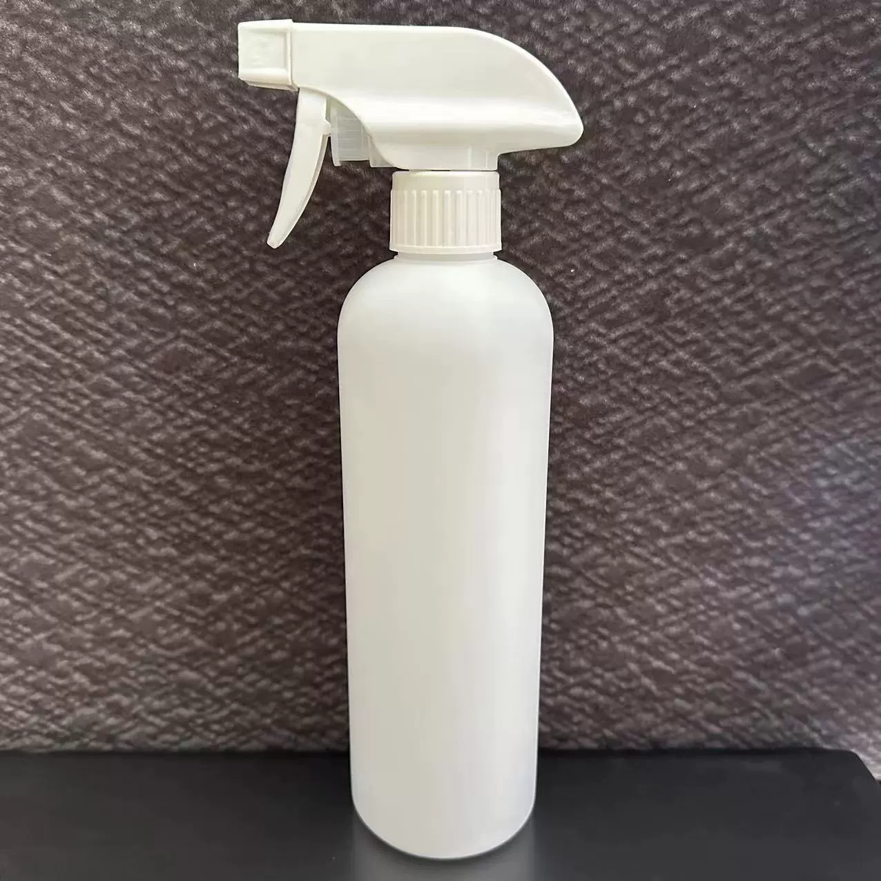 Стандартный 500ml круглое плечо лейка бытовая очиститель распылитель PE цилиндр круглое плечо распылитель пистолет парикмахерская