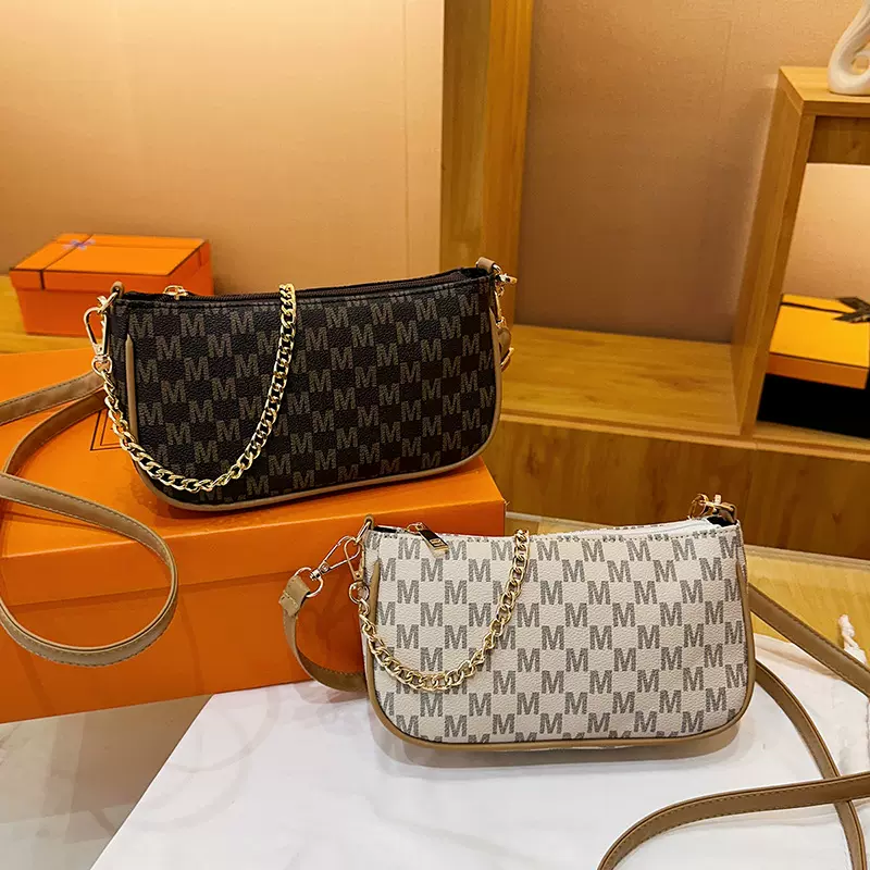 2025春季新款字母印花时尚潮流单肩包都市通勤小众设计简约腋下包