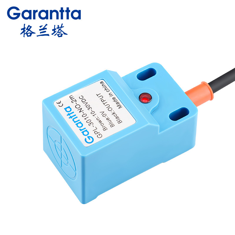 方形GPL-3010-NO-2m金属感应接近传感器24V直流PNPPNP常开感应式