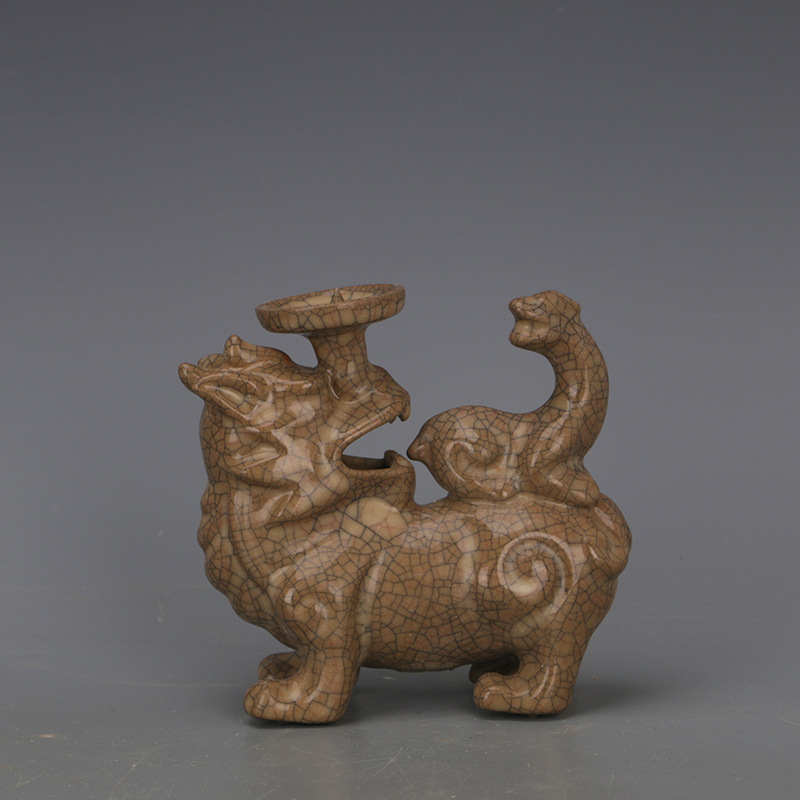 Song Dynasty Imperial Style Ge Kiln Divine Beast Oil Lamp Chinese Ornament with Pins, Qingliang Temple Fired Antique Imitation Porcelain Collectible