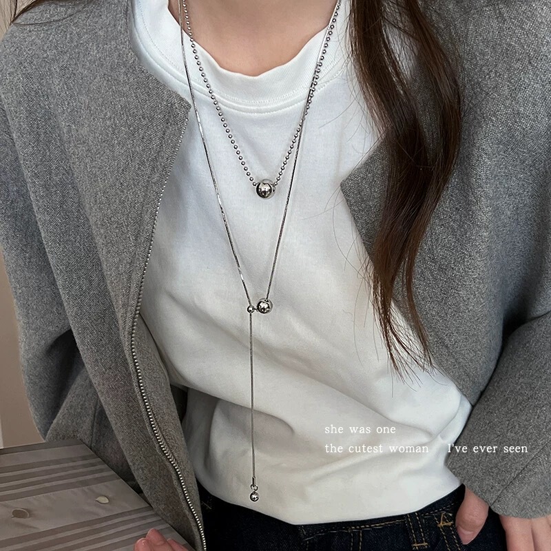Simple silver Beaded Titanium Steel Pull Necklace Women's Autumn and Winter Fold Wear Color-free Ball Woolen Chain Clavicle Chain Accessories