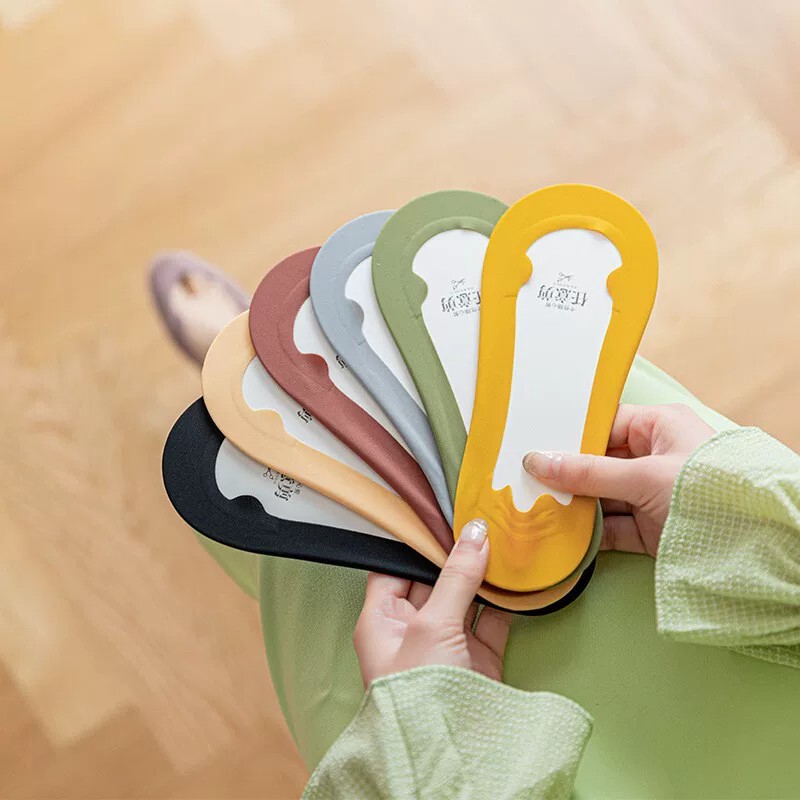 Cross-border ice silk boat socks for women, non-slip, no-show, summer low-cut thin finger-protecting boat socks, casual and comfortable socks