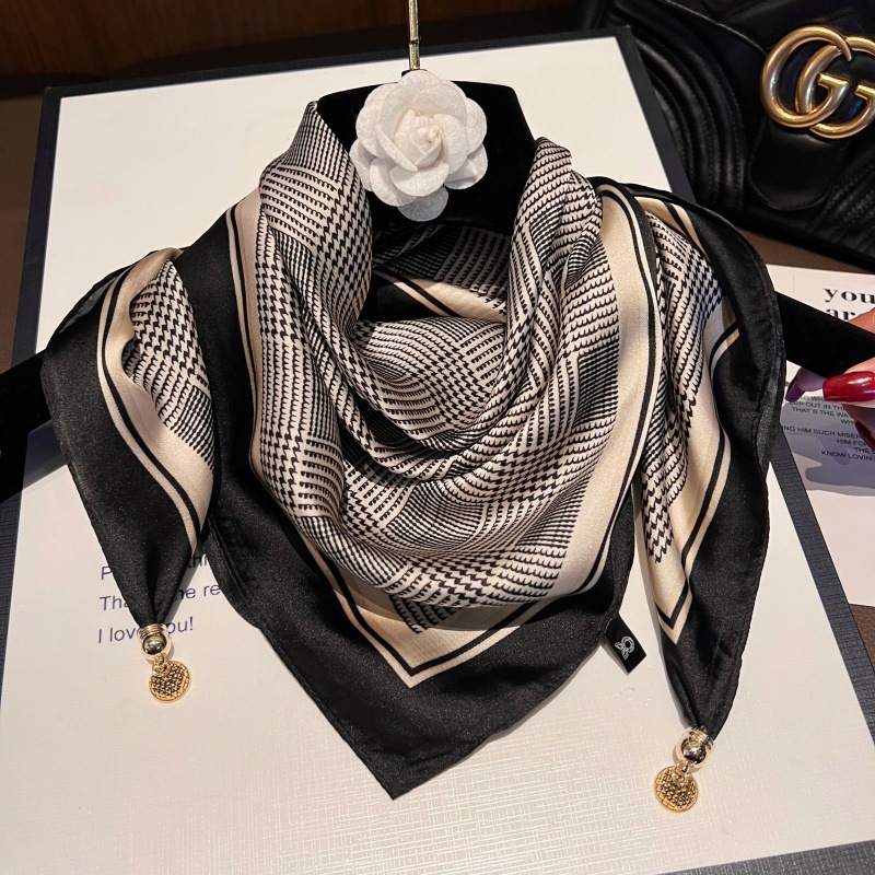 흑백 복고풍 격자 무늬-[자기 새틴 스퀘어 스카프]]