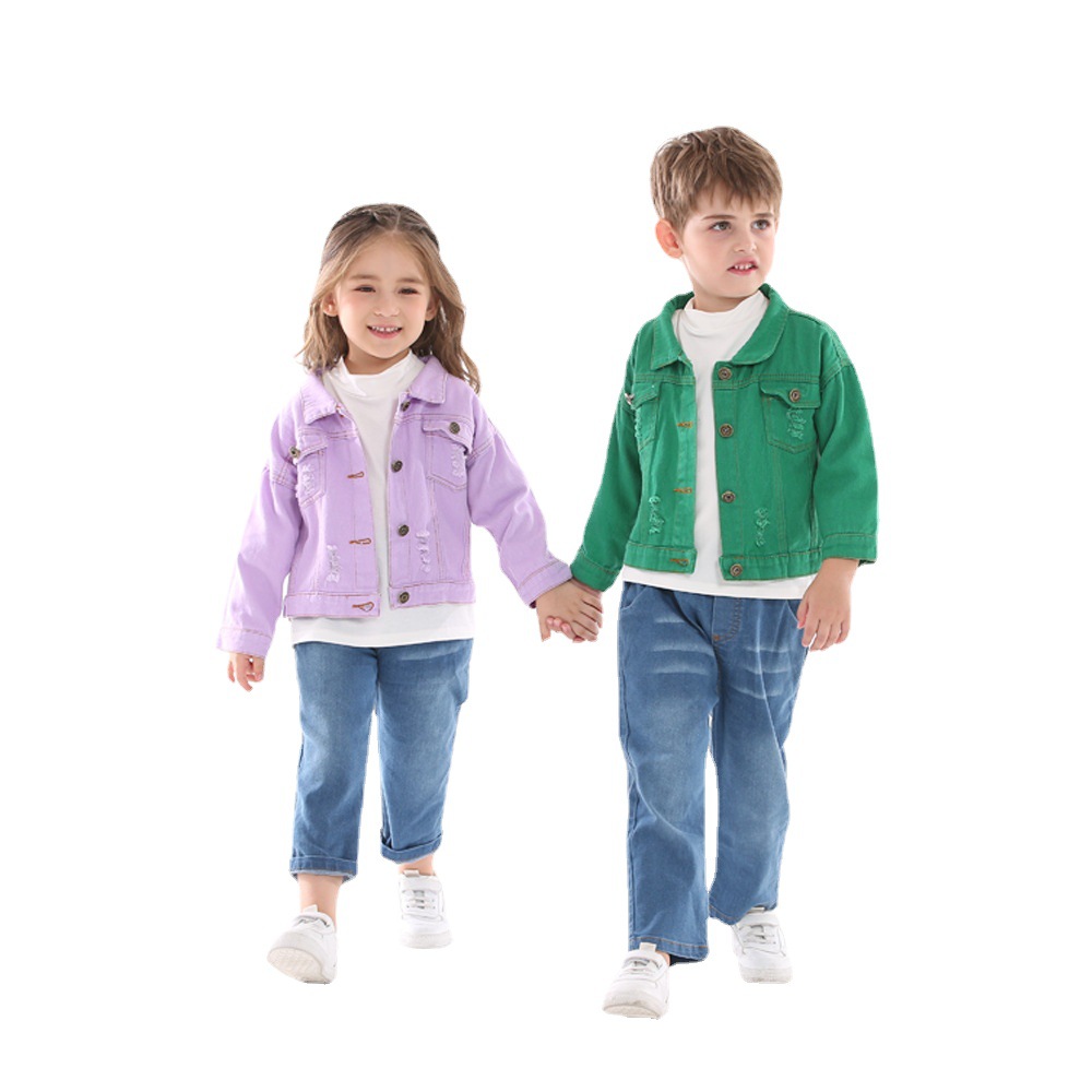 2025 Chaqueta de mezclilla de hermano y hermana de color caramelo de moda Chaqueta casual ultracorta de manga larga de un solo pecho de otoño Jacket