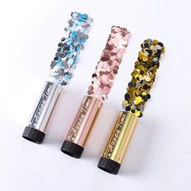 气球;场地布置道具;蜡烛