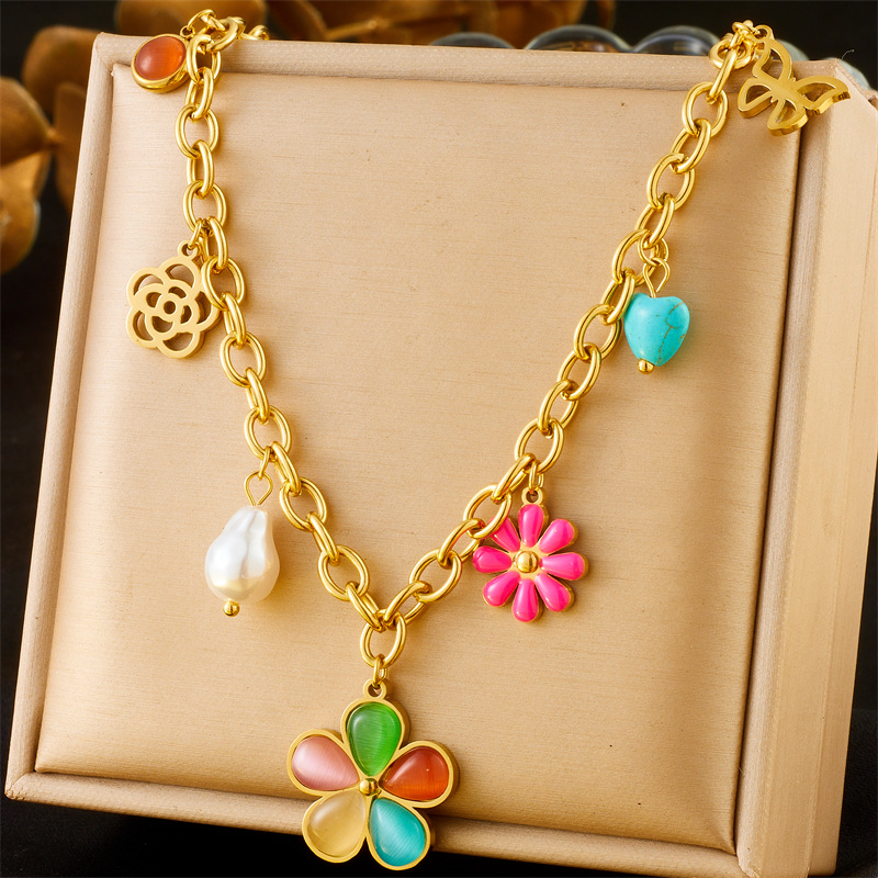 fashionable accessories pearl