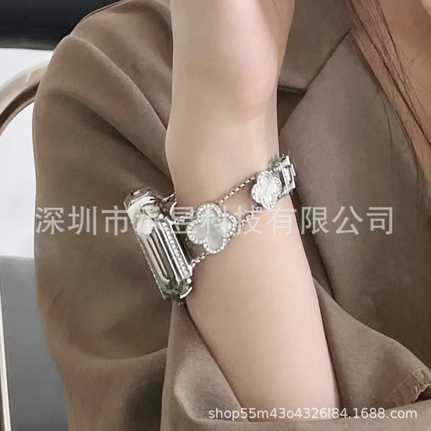 Adecuado para la manzana de cuatro Hojas de Trébol de metal correa de reloj de manzana watch7/SE/6/5/4/32 diamante incrustado cadena de reloj