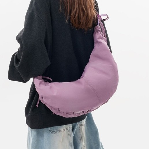 New Pleated Crescent Hobo Bag Drawstring Dumpling Bag For Women Large Capacity Stylish Shoulder Bag Commuter Crossbody Bag - Thumbnail 3