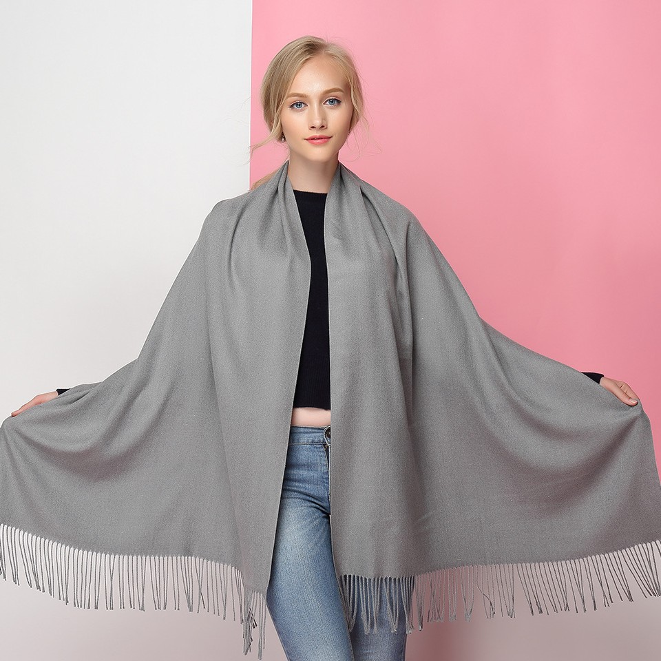 2025新款男士保暖流苏大红纯色250g围巾时尚百搭仿羊绒空调披肩