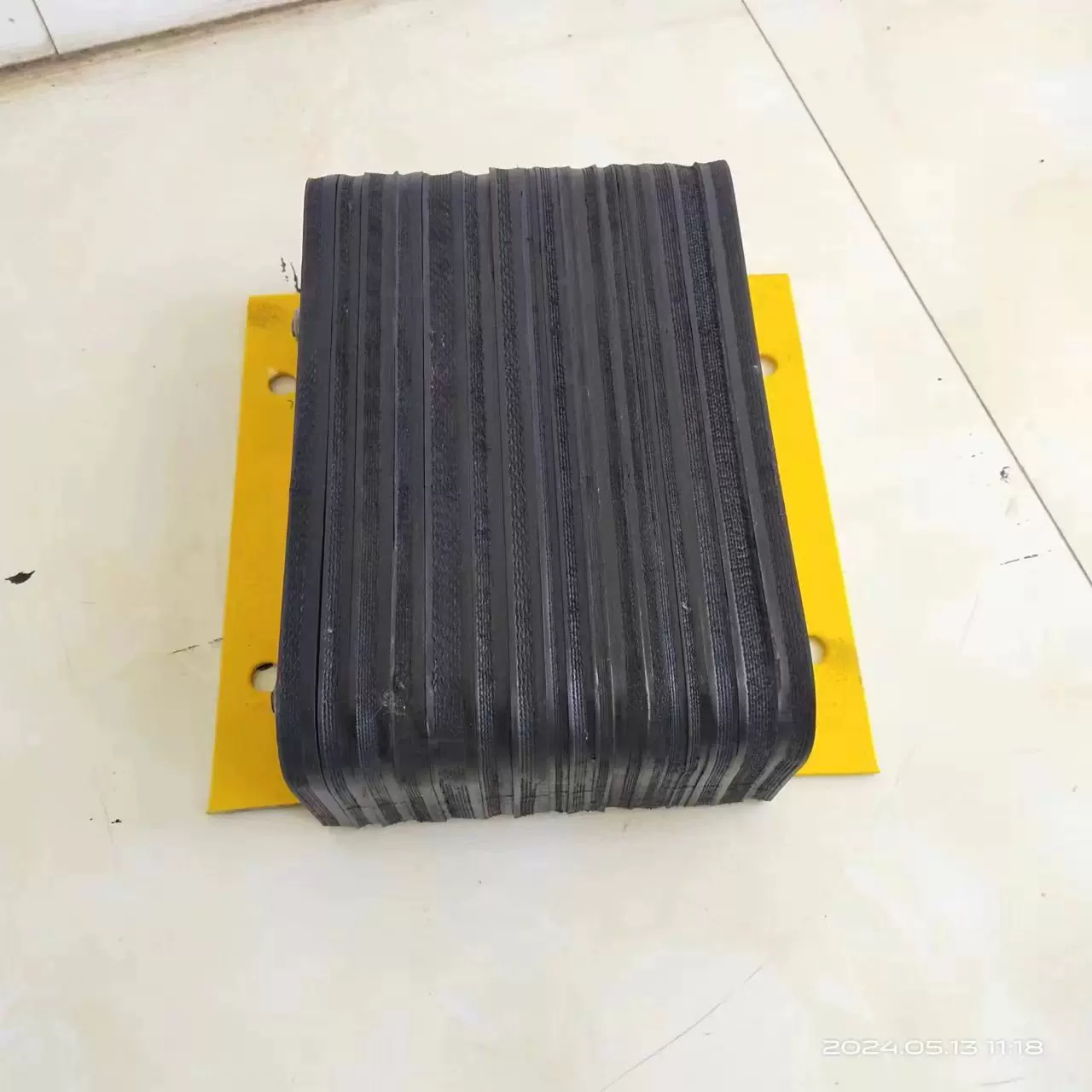 角铁防撞块样品