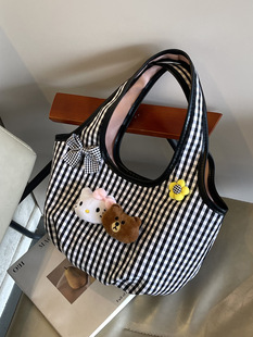 Spring and summer super popular niche plaid bags for women 2026 new commuter versatile handbags for going out to work small bags