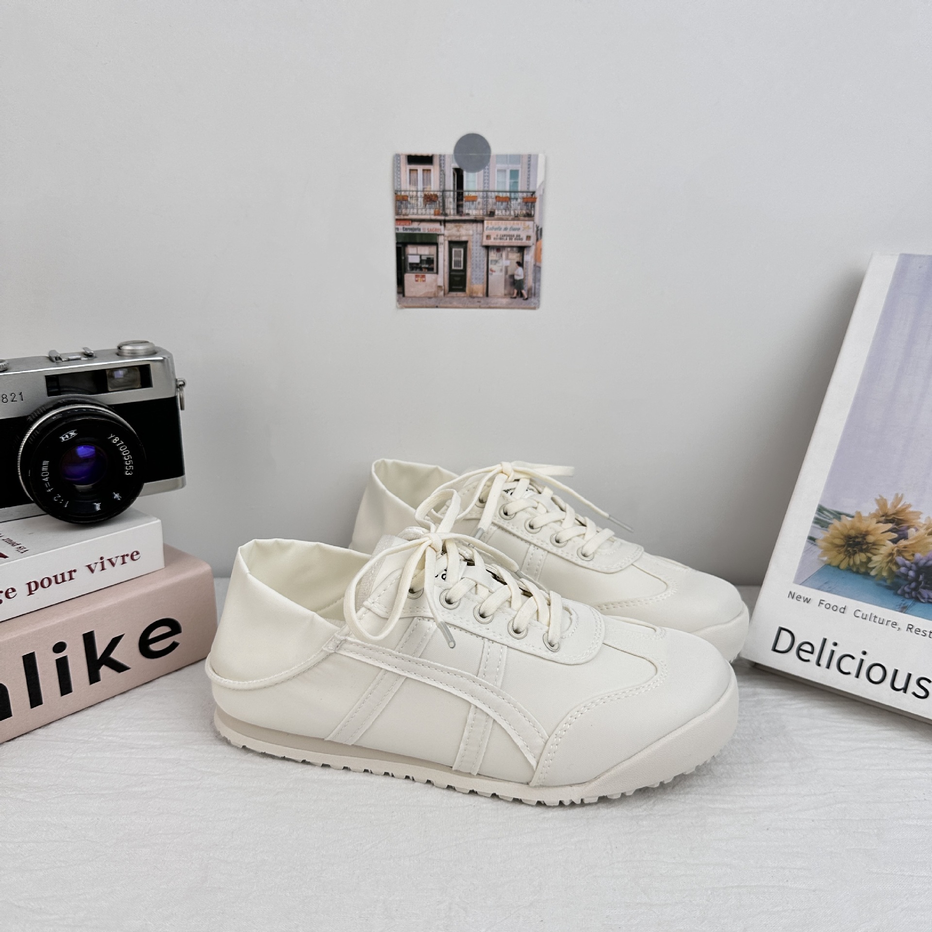 A9928 zapatos de suela suave para mujeres 2025 nuevos zapatos de entrenamiento de nicho retro alemanes en dos zapatos casuales perezosos con un pedal