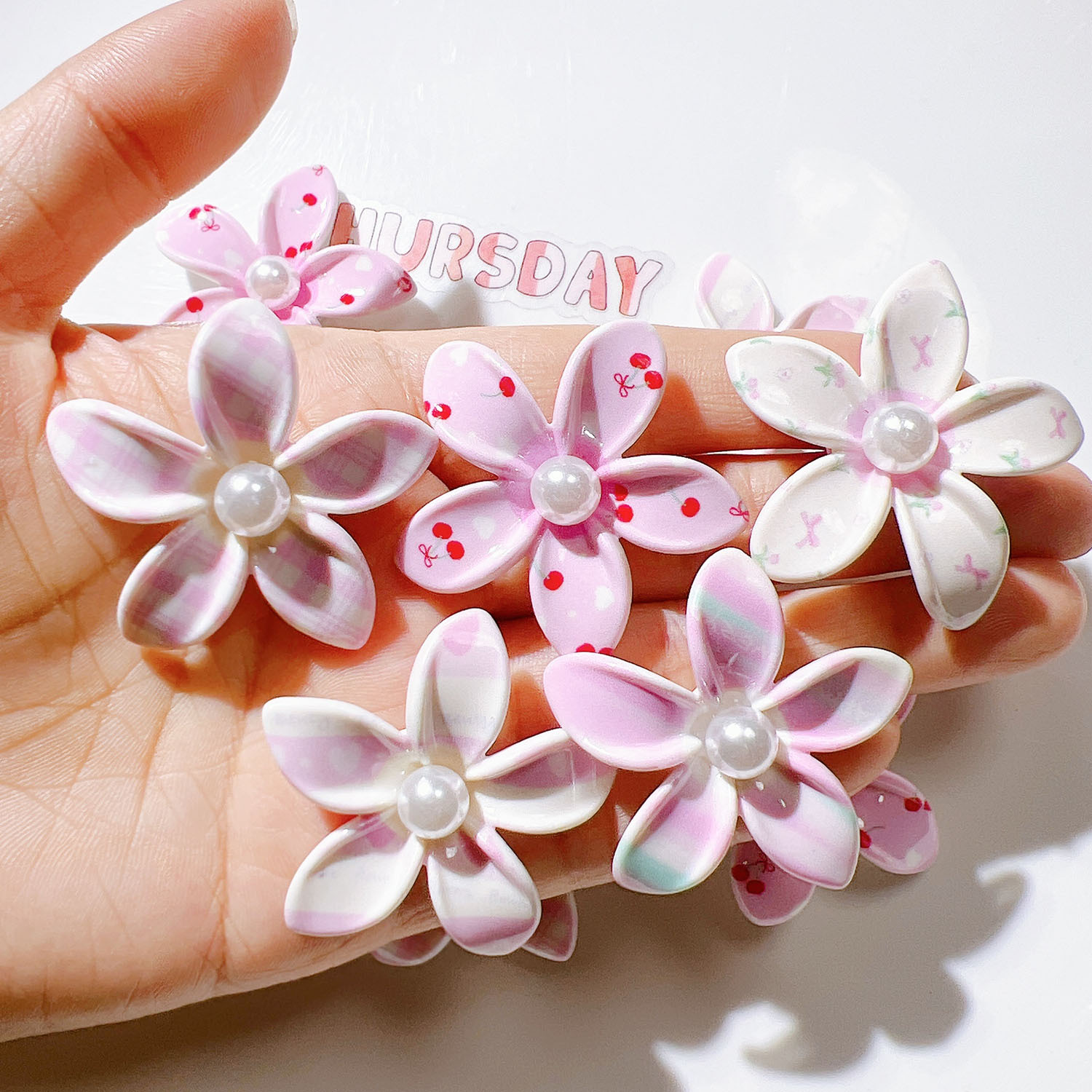 Accessories with glass