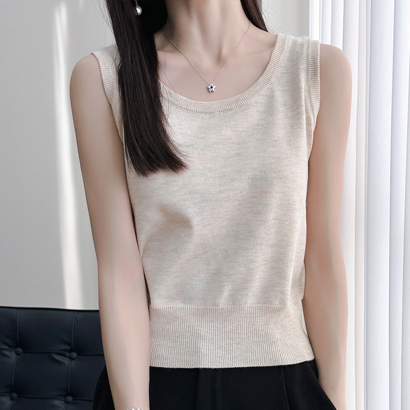 Outer Camisole Women's Short Summer Thin Round Neck Suit Sleeveless Ice Silk Knitted Base Shirt Top Outer Camisole Women's Short Summer Thin Round Neck Suit Sleeveless Ice Silk Knitted Base Shirt Top
