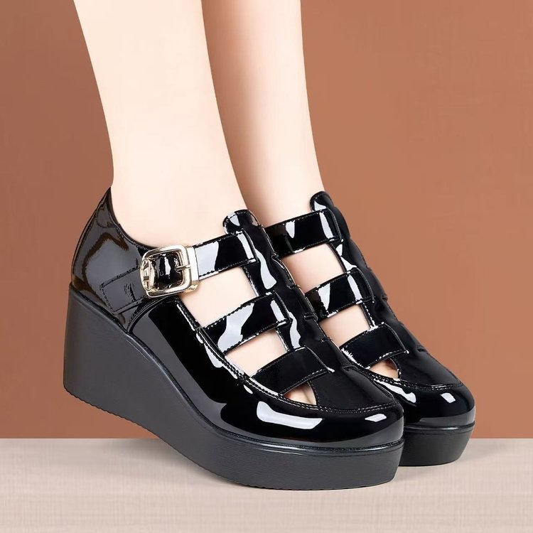 Summer sandals
