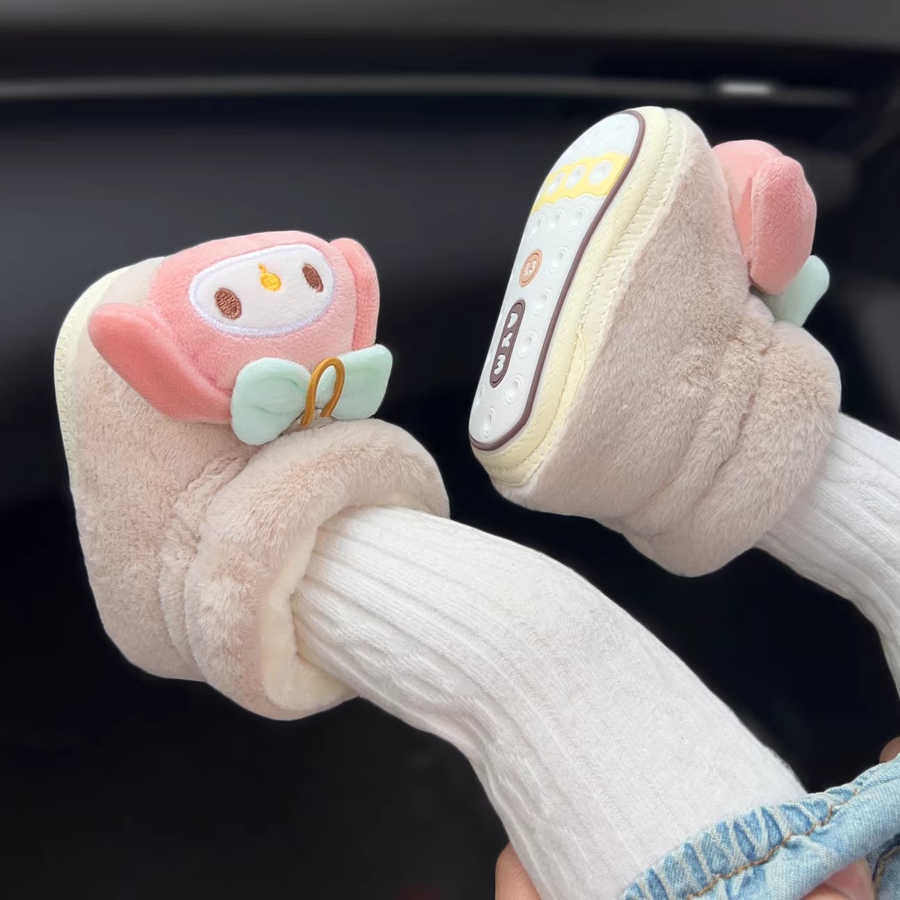 婴儿冬季加绒棉鞋0-12个月宝宝学步鞋子防掉加厚冬季女宝宝鞋棉靴