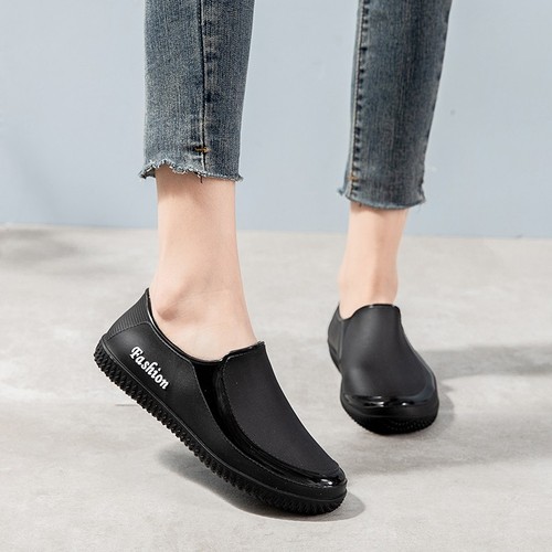 Women's Spring and Autumn Fashionable Low-Top Waterproof Slip-Resistant Flat Rain Boots, Four-Season Durable Car Washing Kitchen Work Rubber Shoes