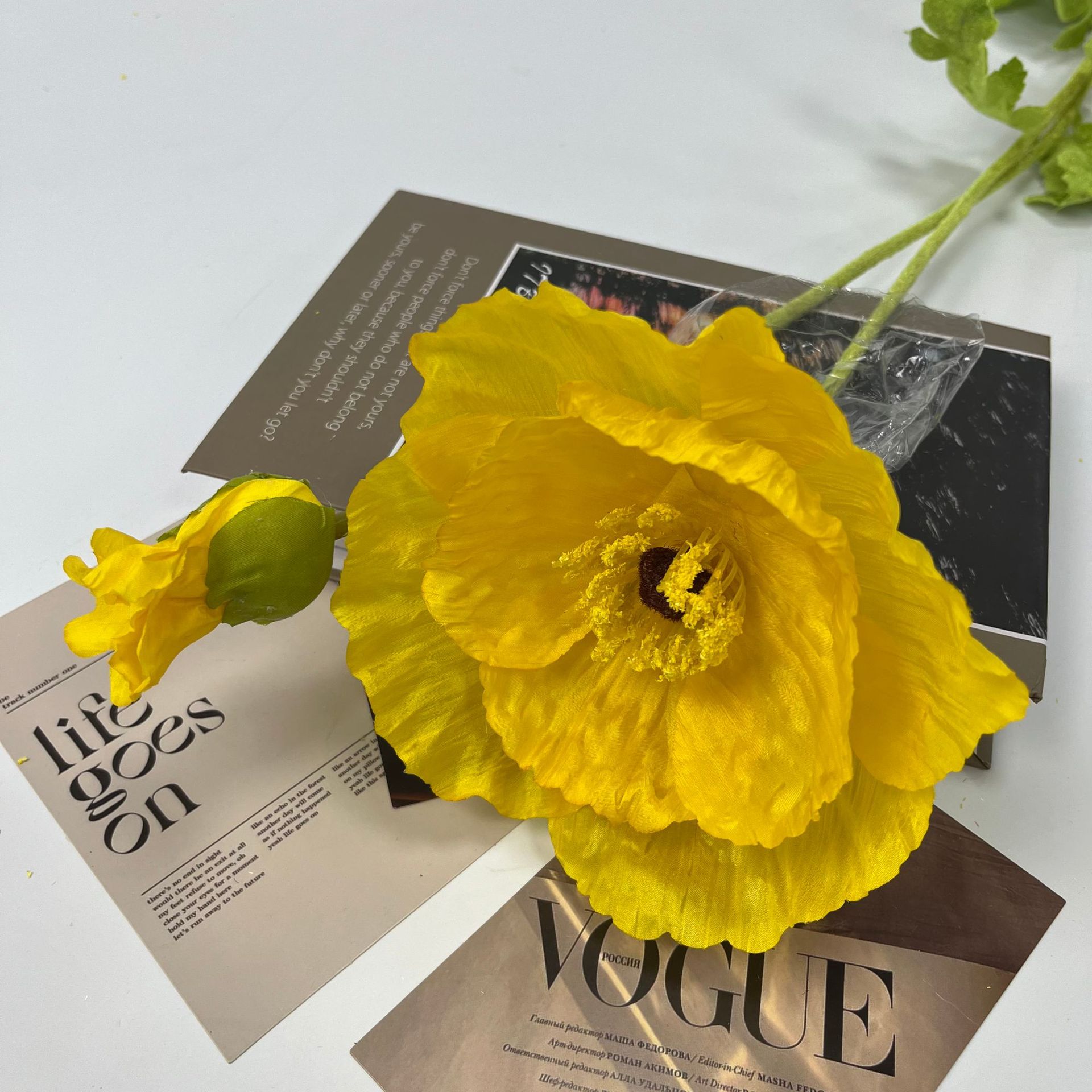 큰 양귀비 노란색