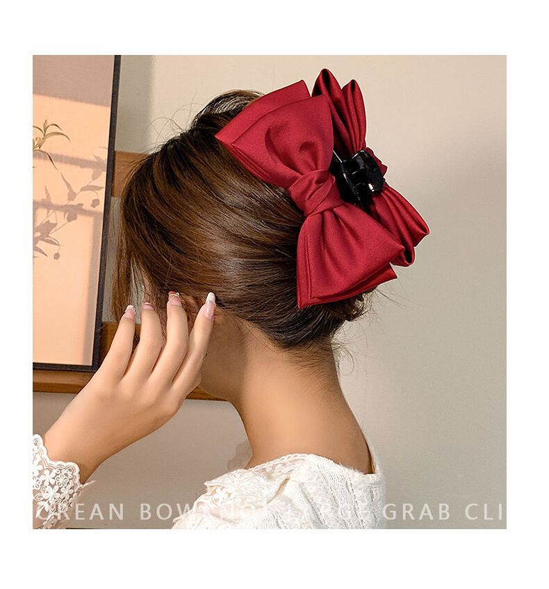 Oversized Reversible Bow Tie Clip