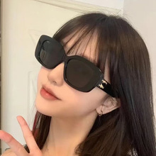 韩版方形太阳镜高级感2023新款遮阳墨镜网红防紫外线个性太阳眼镜
