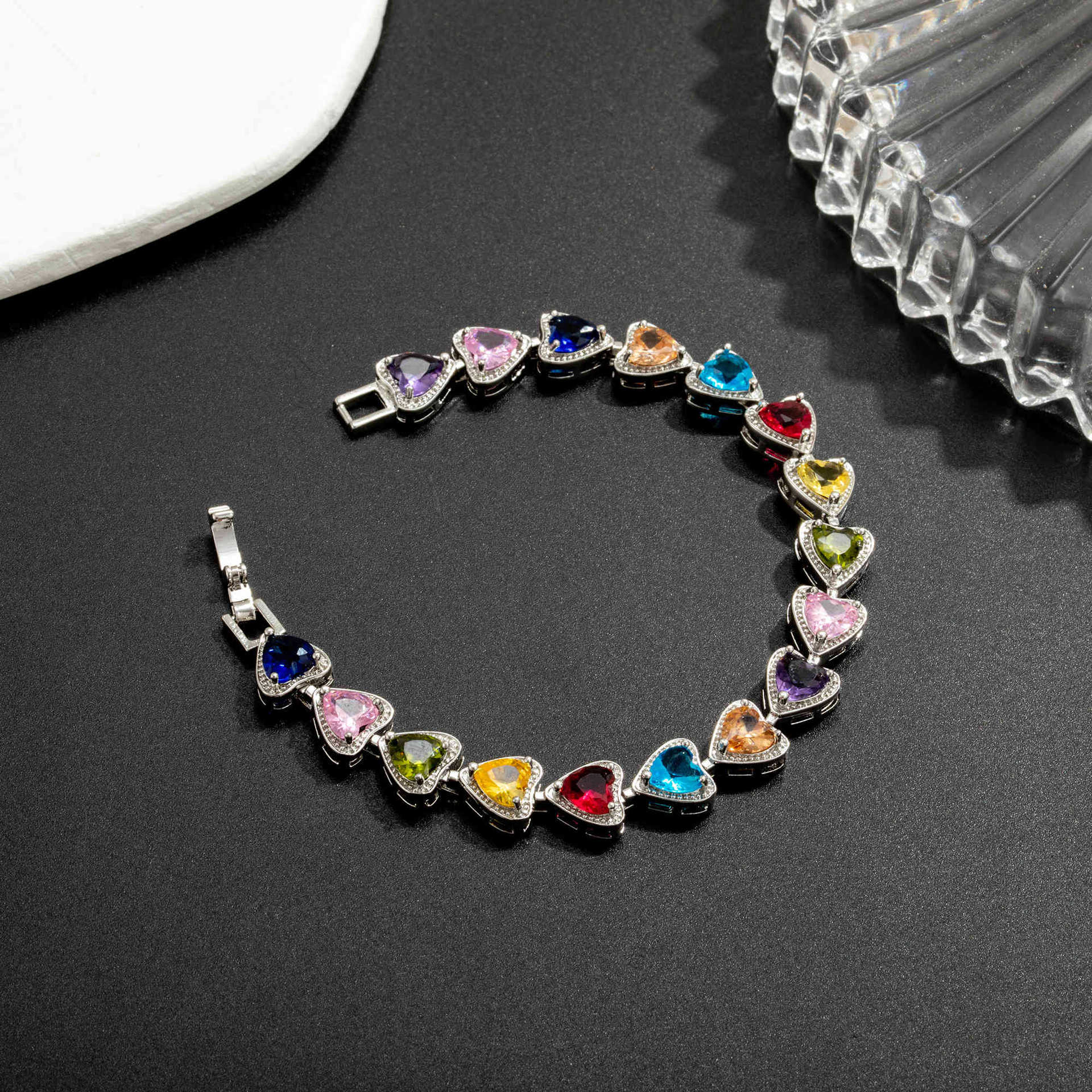 Retro Triangular Colored Crystal Luxury Bracelet Elegant Sophisticated Style Jewelry Accessory_voghion.com