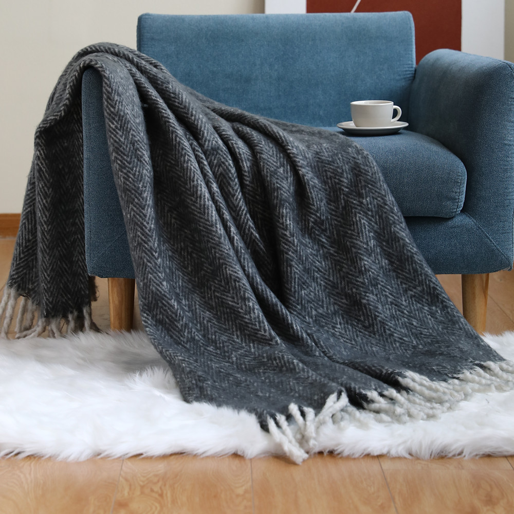European and American sofa cover blanket lunch break air conditioning blanket TV blanket plush blanket summer blanket